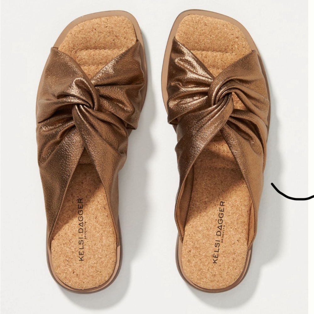 Kelsi Dagger Sandals, NWT, size 7M